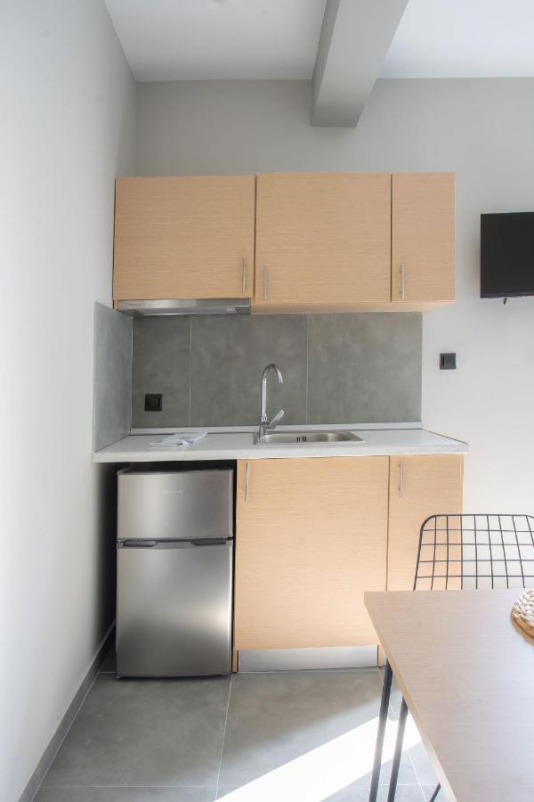 Apartment 21
